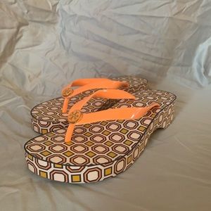 Tory Burch Fresh Cut Out Wedge Flip Flop Sandal 8